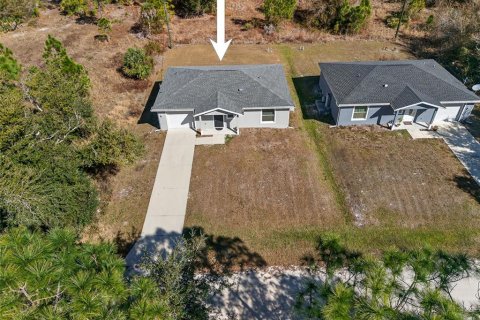 House in Punta Gorda, Florida 2 bedrooms, 86.4 sq.m. № 2115837 - photo 19