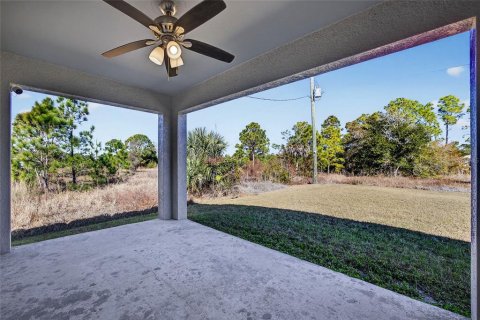 House in Punta Gorda, Florida 2 bedrooms, 86.4 sq.m. № 2115837 - photo 18