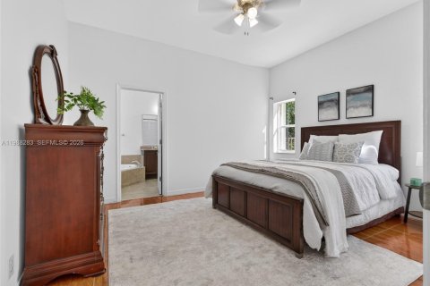 House in Weston, Florida 3 bedrooms, 155.33 sq.m. № 2060340 - photo 16