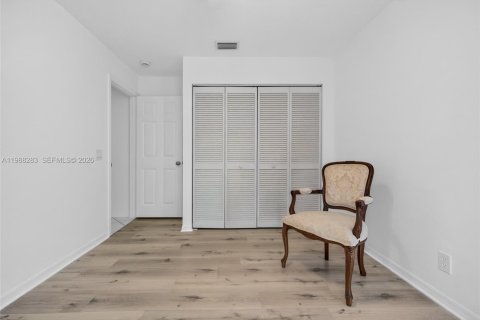 House in Weston, Florida 3 bedrooms, 155.33 sq.m. № 2060340 - photo 28