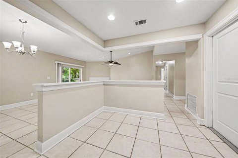 Casa en venta en Apopka, Florida, 3 dormitorios, 131.36 m2 № 2231469 - foto 13
