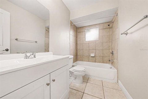 Casa en venta en Apopka, Florida, 3 dormitorios, 131.36 m2 № 2231469 - foto 21