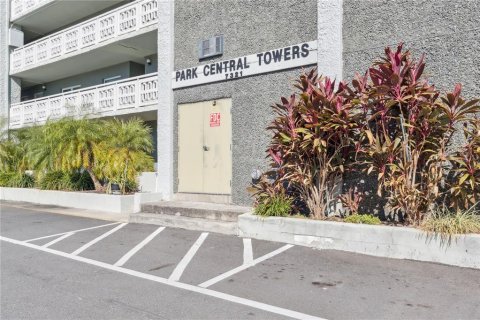 Condominio en venta en Saint Petersburg, Florida, 2 dormitorios, 100.8 m2 № 2142787 - foto 22