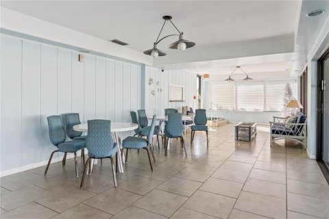 Condominio en venta en Saint Petersburg, Florida, 2 dormitorios, 100.8 m2 № 2142787 - foto 27