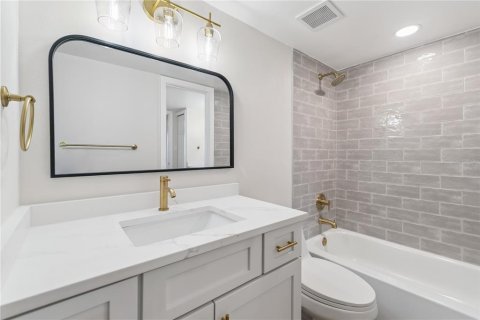 Condominio en venta en Saint Petersburg, Florida, 2 dormitorios, 100.8 m2 № 2142787 - foto 17