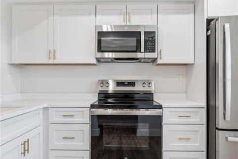 Condominio en venta en Saint Petersburg, Florida, 2 dormitorios, 100.8 m2 № 2142787 - foto 9