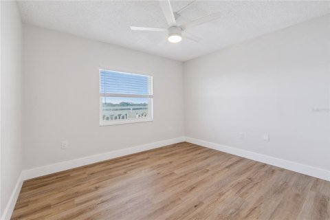 Condominio en venta en Saint Petersburg, Florida, 2 dormitorios, 100.8 m2 № 2142787 - foto 13