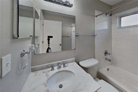 Villa ou maison à louer à Plant City, Floride: 3 chambres, 103.96 m2 № 2149952 - photo 13