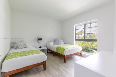 Condo in Key Biscayne, Florida, 2 bedrooms  № 1968676 - photo 9