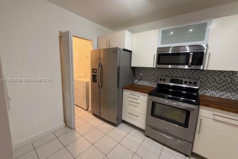 Copropriété à louer à Coral Springs, Floride: 3 chambres, 121.24 m2 № 1991431 - photo 14