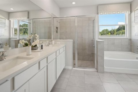 House in Zephyrhills, Florida 4 bedrooms, 259.57 sq.m. № 1778585 - photo 22