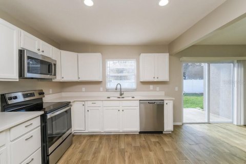Villa ou maison à louer à Tampa, Floride: 3 chambres, 109.25 m2 № 2116506 - photo 7