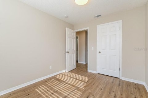 Villa ou maison à louer à Tampa, Floride: 3 chambres, 109.25 m2 № 2116506 - photo 14