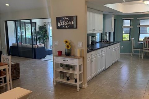 Casa en alquiler en Punta Gorda, Florida, 3 dormitorios, 148.74 m2 № 1817853 - foto 2