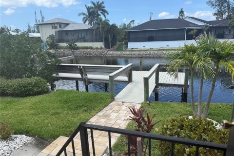 Casa en alquiler en Punta Gorda, Florida, 3 dormitorios, 148.74 m2 № 1817853 - foto 1