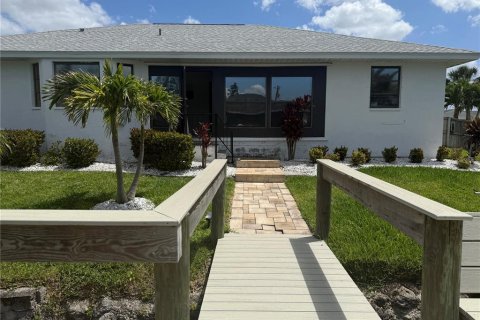 Casa en alquiler en Punta Gorda, Florida, 3 dormitorios, 148.74 m2 № 1817853 - foto 4