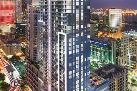 Снять в аренду кондоминиум в Майами, Флорида 2 спальни, 105.35м2, № 2052877 - фото 30