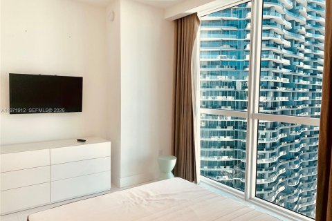 Снять в аренду кондоминиум в Майами, Флорида 2 спальни, 105.35м2, № 2052877 - фото 24