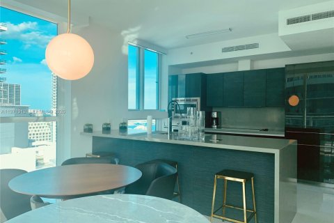 Снять в аренду кондоминиум в Майами, Флорида 2 спальни, 105.35м2, № 2052877 - фото 10