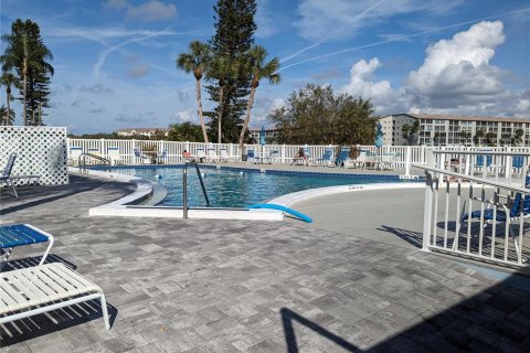 Condo in Bradenton, Florida, 2 bedrooms  № 2097166 - photo 17