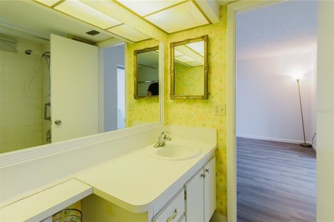 Condominio en venta en Saint Petersburg, Florida, 2 dormitorios, 96.62 m2 № 1815074 - foto 17