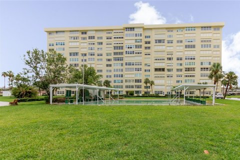 Condominio en venta en Saint Petersburg, Florida, 2 dormitorios, 96.62 m2 № 1815074 - foto 24