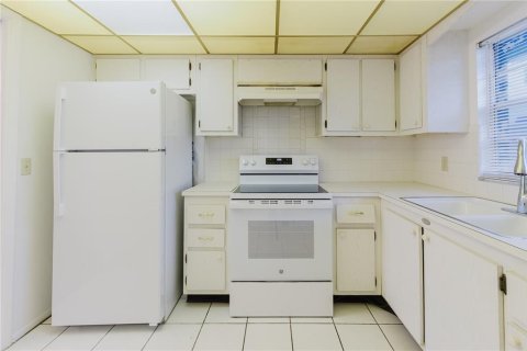 Condominio en venta en Saint Petersburg, Florida, 2 dormitorios, 96.62 m2 № 1815074 - foto 12