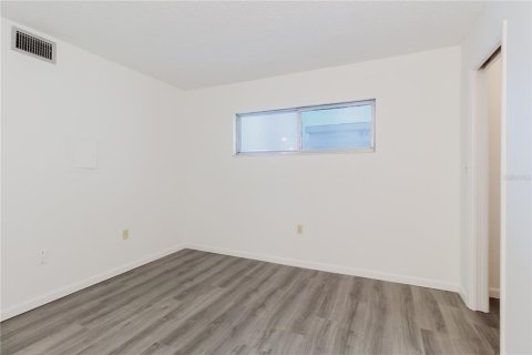 Condominio en venta en Saint Petersburg, Florida, 2 dormitorios, 96.62 m2 № 1815074 - foto 9