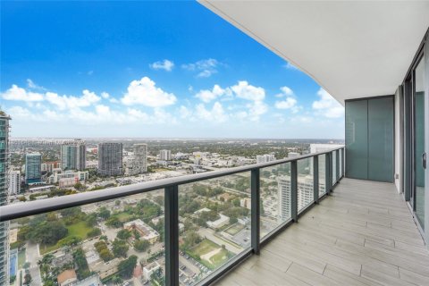Condominio en venta en Miami, Florida, 3 dormitorios, 141.77 m2 № 1872639 - foto 11