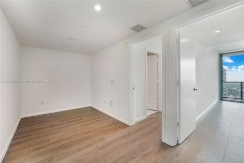 Condominio en venta en Miami, Florida, 3 dormitorios, 141.77 m2 № 1872639 - foto 9