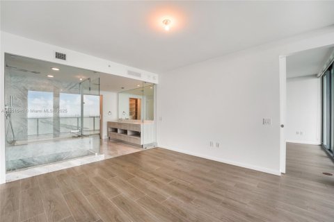 Condominio en venta en Miami, Florida, 3 dormitorios, 141.77 m2 № 1872639 - foto 4