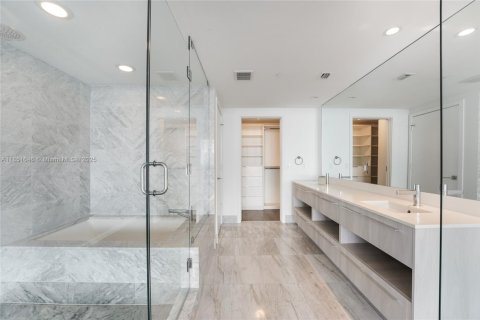Condominio en venta en Miami, Florida, 3 dormitorios, 141.77 m2 № 1872639 - foto 5