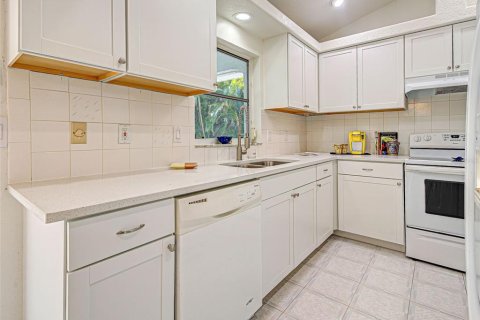 House in Port Charlotte, Florida 3 bedrooms, 101.26 sq.m. № 1734813 - photo 15