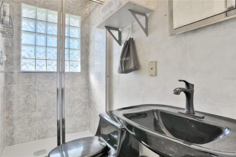 Villa ou maison à louer à Bradenton, Floride: 3 chambres, 144.93 m2 № 214997 - photo 24
