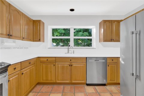 Villa ou maison à louer à Miami, Floride: 3 chambres, 171.4 m2 № 2000665 - photo 12