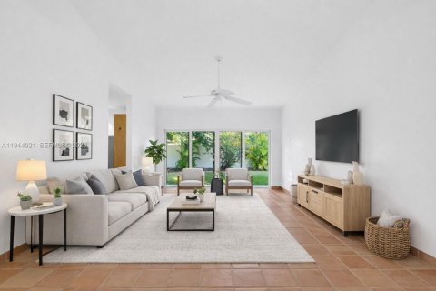 Villa ou maison à louer à Miami, Floride: 3 chambres, 171.4 m2 № 2000665 - photo 4