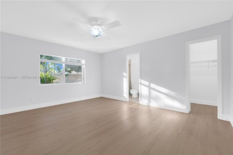 Villa ou maison à louer à Miami, Floride: 3 chambres, 171.4 m2 № 2000665 - photo 17