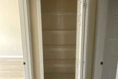 Condominio en alquiler en Orlando, Florida, 2 dormitorios, 116.69 m2 № 1909362 - foto 17