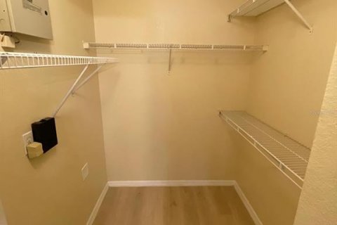 Condominio en alquiler en Orlando, Florida, 2 dormitorios, 116.69 m2 № 1909362 - foto 19