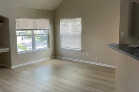 Condominio en alquiler en Orlando, Florida, 2 dormitorios, 116.69 m2 № 1909362 - foto 7