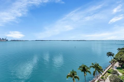 Condominio en alquiler en Miami, Florida, 4 dormitorios, 245.82 m2 № 1933710 - foto 20