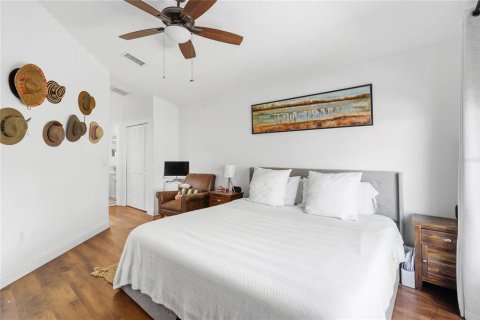 Villa ou maison à vendre à Tampa, Floride: 3 chambres, 132.2 m2 № 2414972 - photo 14