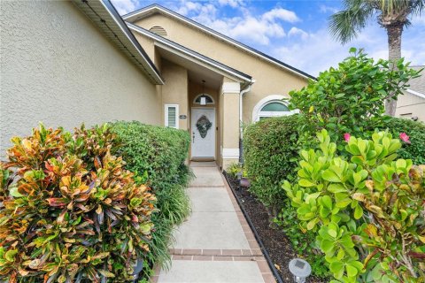 Villa ou maison à vendre à Tampa, Floride: 3 chambres, 132.2 m2 № 2414972 - photo 2