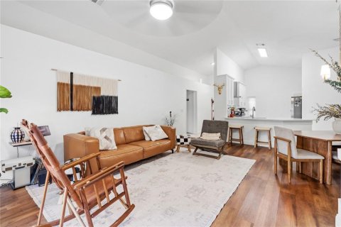 Villa ou maison à vendre à Tampa, Floride: 3 chambres, 132.2 m2 № 2414972 - photo 5