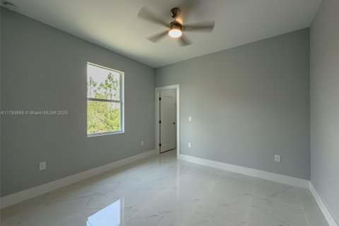 House in Lehigh Acres, Florida 3 bedrooms, 159.51 sq.m. № 1737574 - photo 20