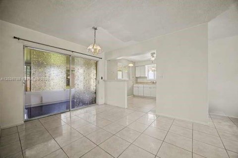 Casa en venta en Hollywood, Florida, 2 dormitorios, 105.17 m2 № 2084957 - foto 7