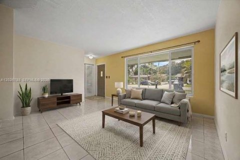 Casa en venta en Hollywood, Florida, 2 dormitorios, 105.17 m2 № 2084957 - foto 4
