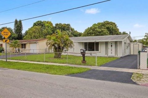 Casa en Hollywood, Florida 2 dormitorios, 105.17 m2 № 2084957