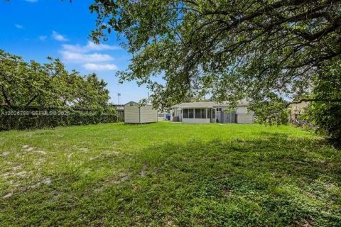 Casa en venta en Hollywood, Florida, 2 dormitorios, 105.17 m2 № 2084957 - foto 19