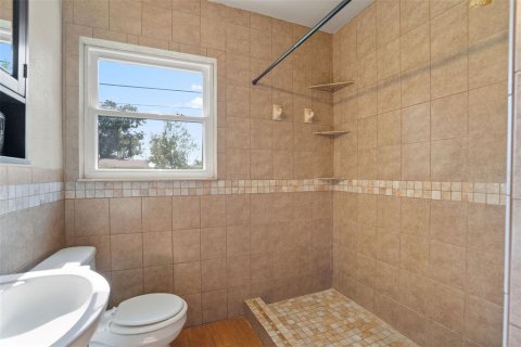 Casa en alquiler en Pinellas Park, Florida, 3 dormitorios, 94.02 m2 № 1913040 - foto 16